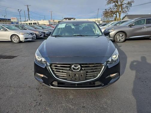 2018 Mazda Mazda3 Touring