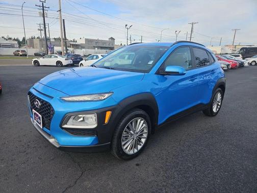 2021 Hyundai KONA SEL Plus