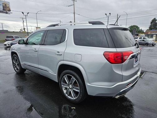 Quicksilver Metallic 2017 GMC Acadia Denali