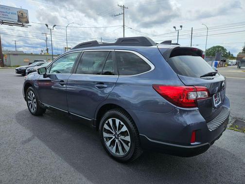 Carbide Gray Metallic 2017 Subaru Outback 2.5i Limited