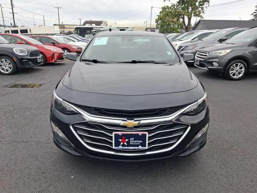 Dark Ash Metallic 2023 Chevrolet Malibu FWD 1LT