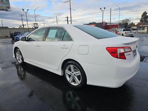 2014 Toyota Camry SE