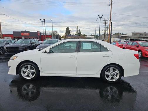 2014 Toyota Camry SE