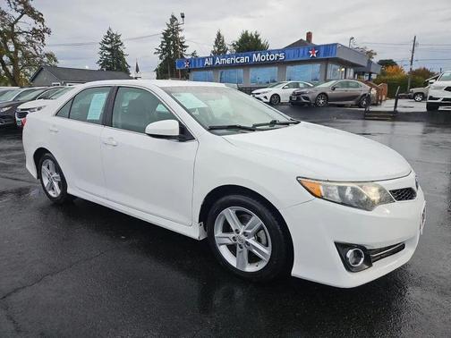 2014 Toyota Camry SE