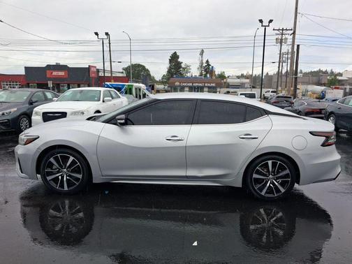 Brilliant Silver 2022 Nissan Maxima SV Xtronic CVT