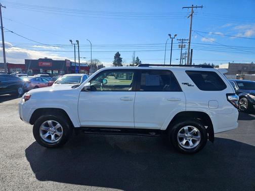 Super White 2021 Toyota 4Runner TRD Off Road Premium