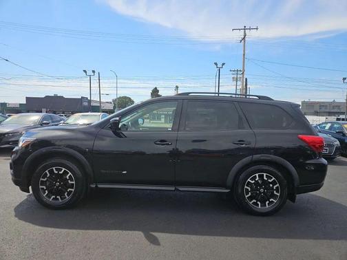 2020 Nissan Pathfinder SL 4WD