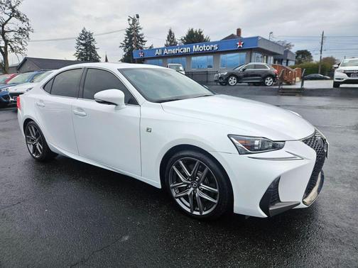 2018 Lexus IS 300 Base