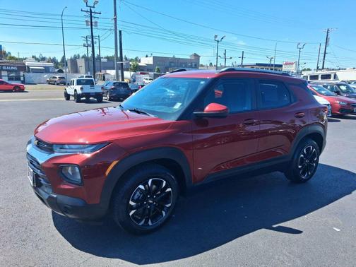 Crimson Metallic 2022 Chevrolet Trailblazer LT