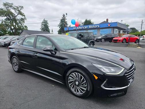 2022 Hyundai SONATA Hybrid SE