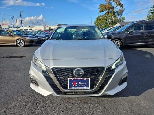 2020 Nissan Altima SR FWD