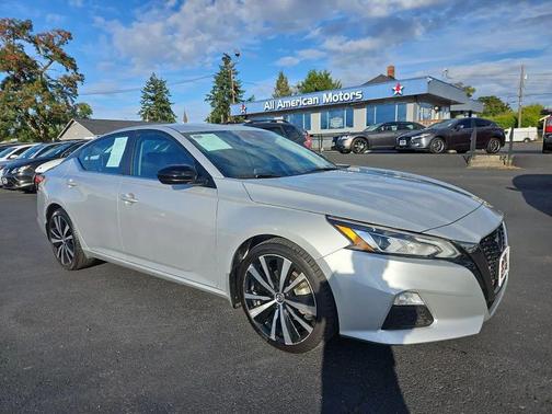 2020 Nissan Altima SR FWD
