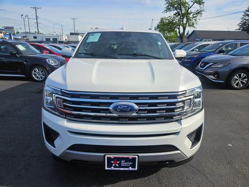 Star White Metallic Tri-Coat 2021 Ford Expedition XLT