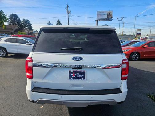 Star White Metallic Tri-Coat 2021 Ford Expedition XLT