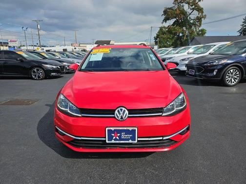 2019 Volkswagen Golf SportWagen TSI S