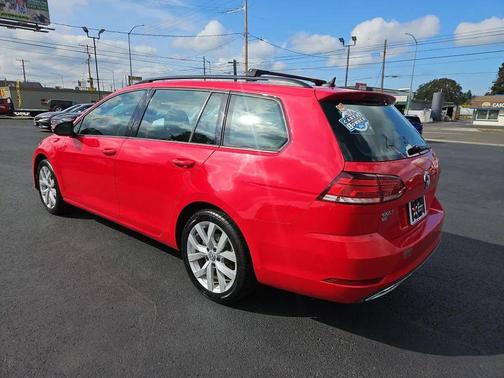 2019 Volkswagen Golf SportWagen TSI S