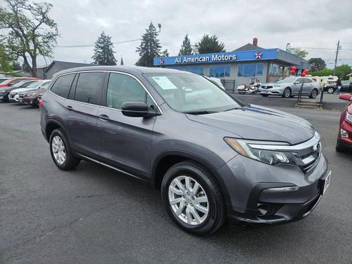 Modern Steel Metallic 2019 Honda Pilot LX
