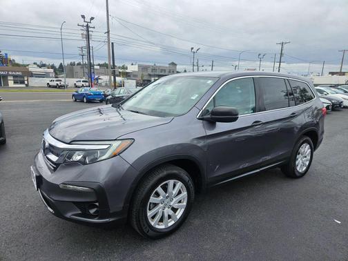 Modern Steel Metallic 2019 Honda Pilot LX