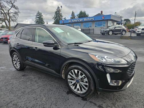 2020 Ford Escape Titanium