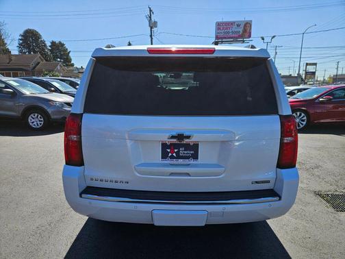 Iridescent Pearl Tricoat 2018 Chevrolet Suburban Premier