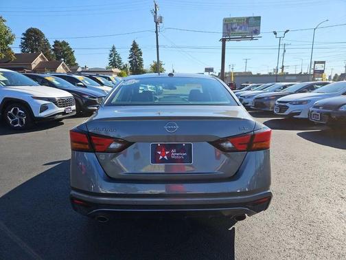 2023 Nissan Altima 2.5 SL