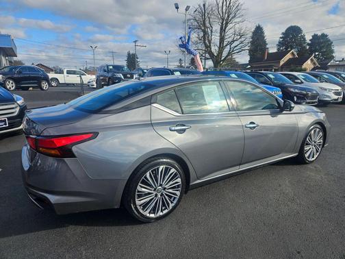 2023 Nissan Altima 2.5 SL