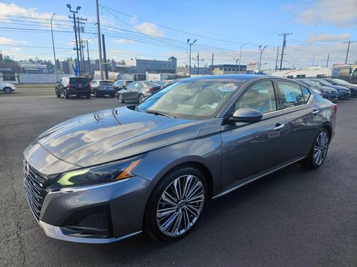 2023 Nissan Altima 2.5 SL