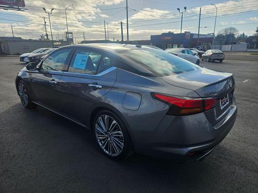 2023 Nissan Altima 2.5 SL