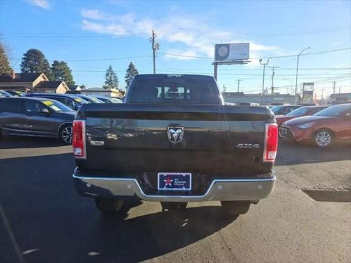 2018 RAM 2500 Laramie Crew Cab 4x4 6'4' Box