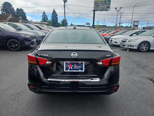 2022 Nissan Altima 2.5 SV