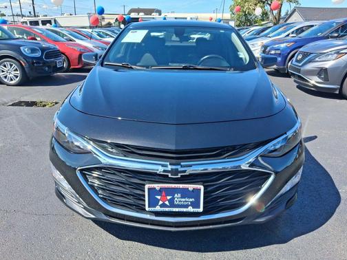 Mosaic Black 2022 Chevrolet Malibu LT