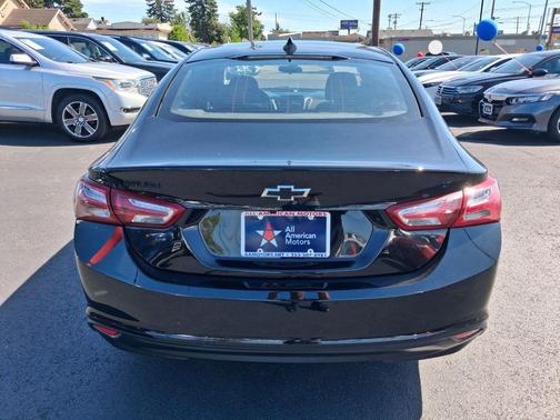Mosaic Black 2022 Chevrolet Malibu LT