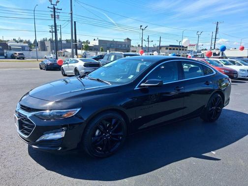 Mosaic Black 2022 Chevrolet Malibu LT