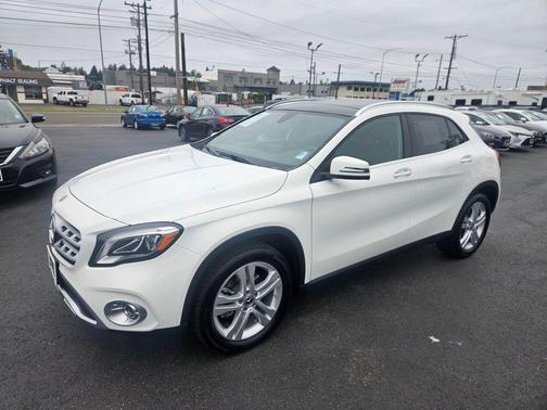 Polar White 2018 Mercedes-Benz GLA 250 4MATIC