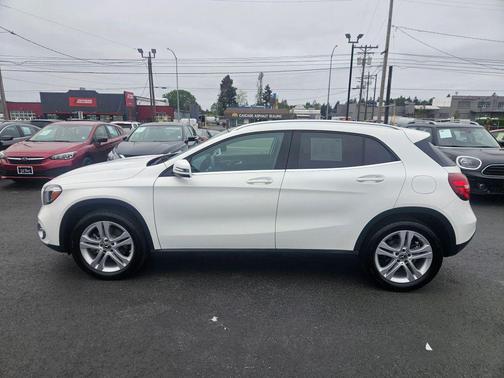 Polar White 2018 Mercedes-Benz GLA 250 4MATIC
