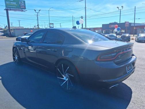 Granite Pearlcoat 2018 Dodge Charger SXT Plus