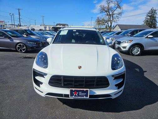 White 2018 Porsche Macan Macan GTS