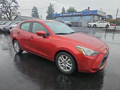 2017 Toyota Yaris iA Base