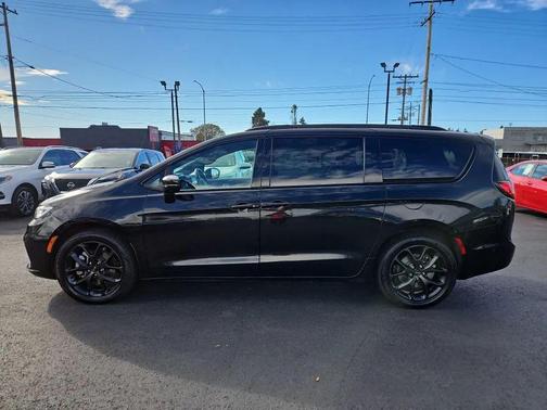 2021 Chrysler Pacifica Limited