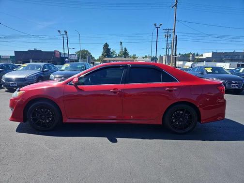 2014 Toyota Camry SE