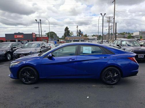 Intense Blue 2022 Hyundai ELANTRA SEL