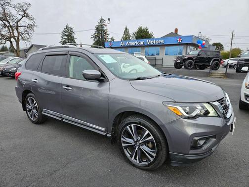 Gun Metallic 2019 Nissan Pathfinder Platinum