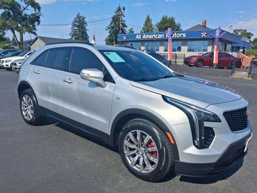 Radiant Silver Metallic 2021 Cadillac XT4 Sport