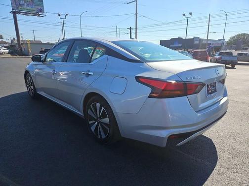2021 Nissan Altima 2.5 SV