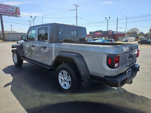 Billet Silver Metallic Clearcoat 2020 Jeep Gladiator Sport S