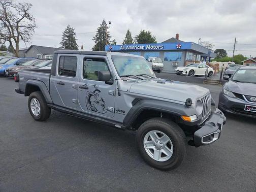 Billet Silver Metallic Clearcoat 2020 Jeep Gladiator Sport S