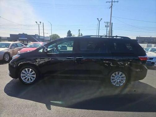 2017 Toyota Sienna Limited