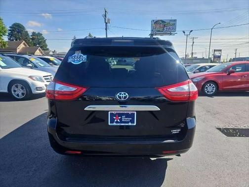 2017 Toyota Sienna Limited