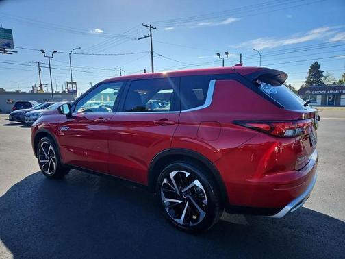 2023 Mitsubishi Outlander PHEV SE S-AWC