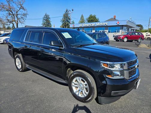 Black 2018 Chevrolet Suburban LT